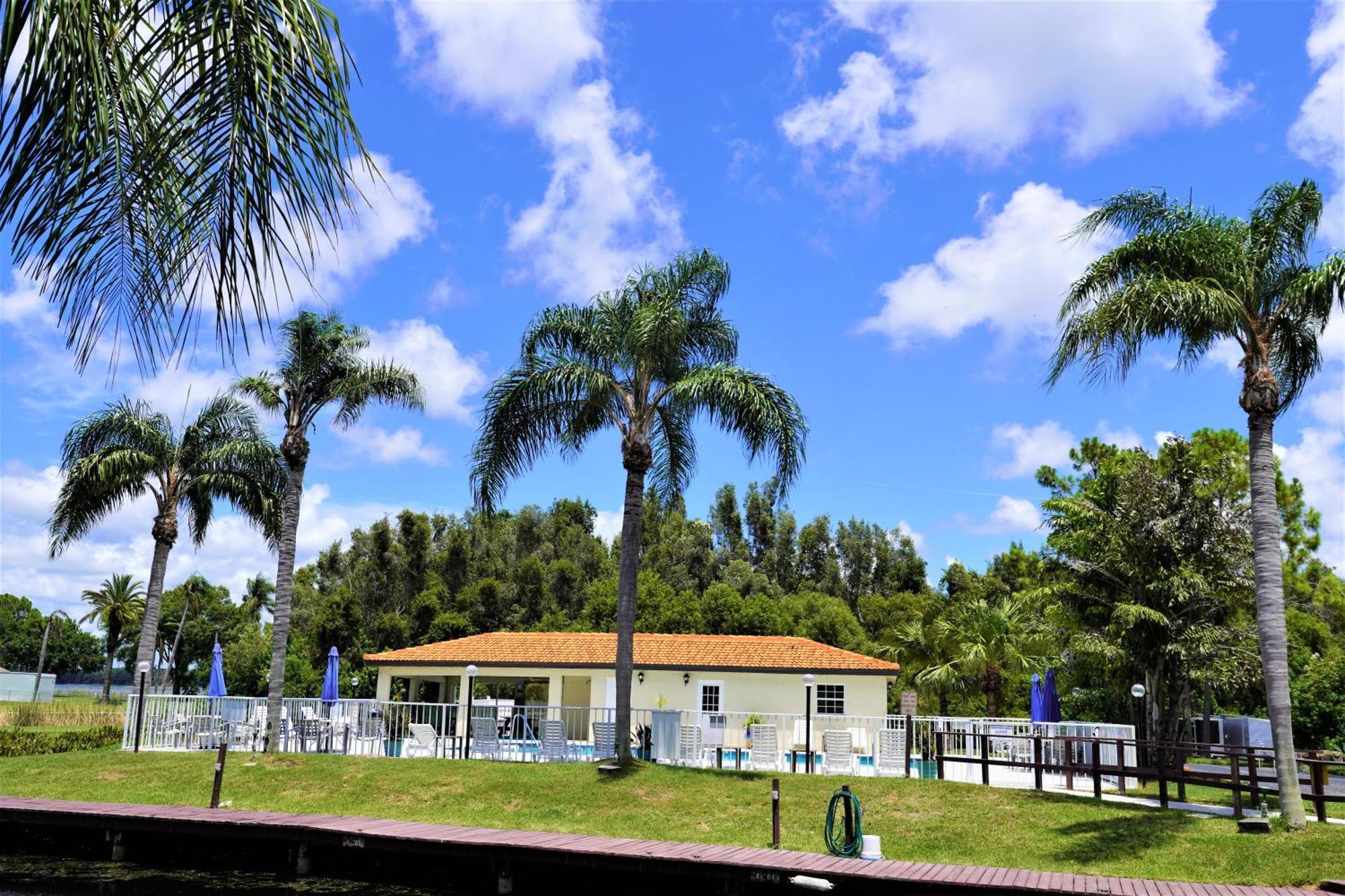 Florida Condos On Lake Tarpon Palm Harbor Buitenkant foto